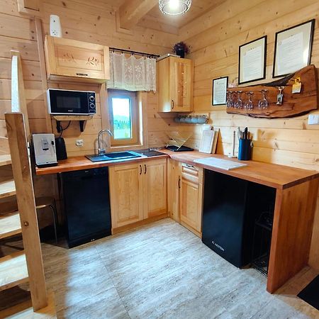Domek W Zebie Z Jacuzii I Sauna W Cenie Зомб Экстерьер фото