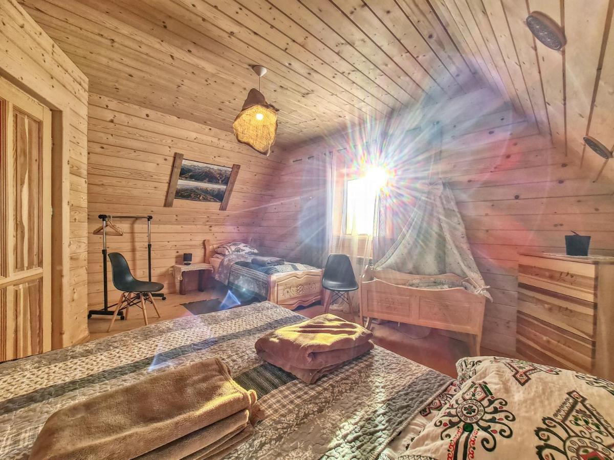 Domek W Zebie Z Jacuzii I Sauna W Cenie Зомб Экстерьер фото