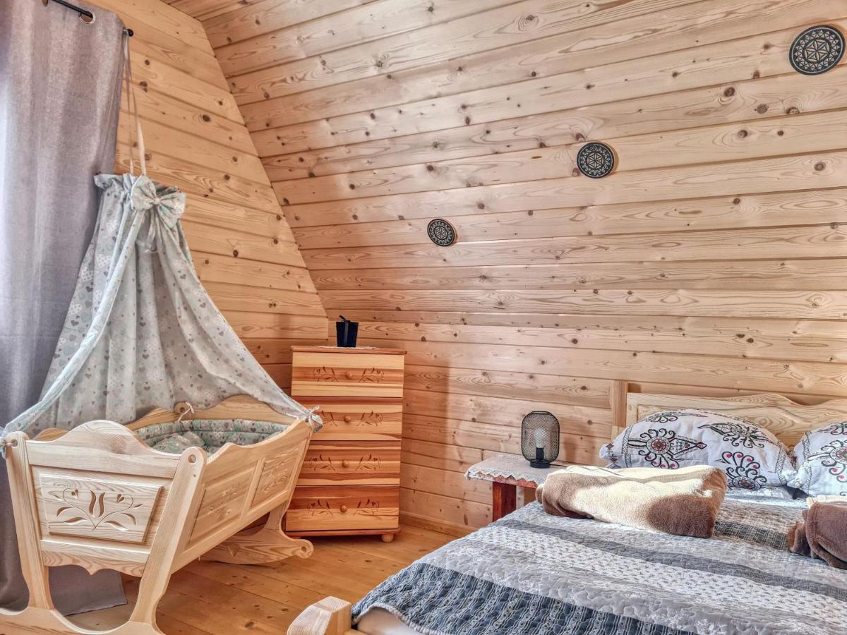 Domek W Zebie Z Jacuzii I Sauna W Cenie Зомб Экстерьер фото